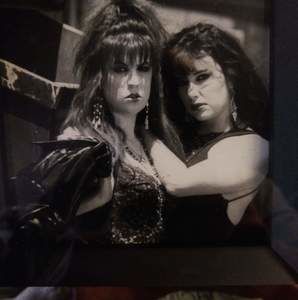 Meet your Posher, Deedee